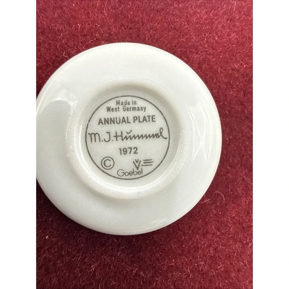 MJ Hummel Miniature Collectors Plates 1971 - 1976, Lot Of 6